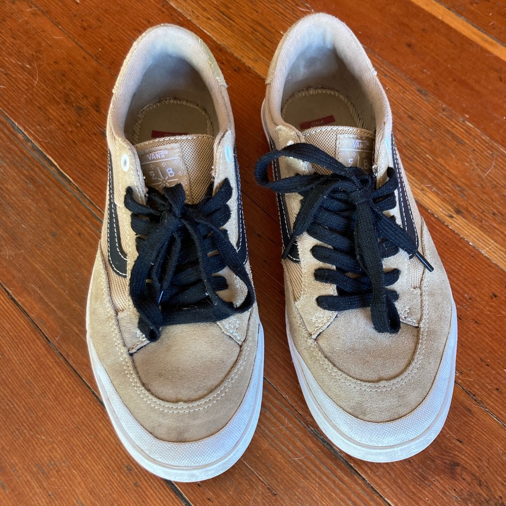 Waffle Control Pro Vans